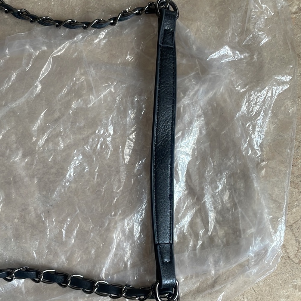 Purse - Picture 3 of 9